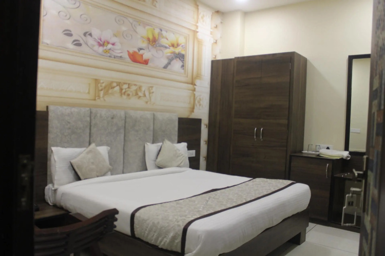 Hotel Karan Residency