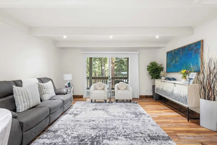 3 Bedrooms Apartment with balcony