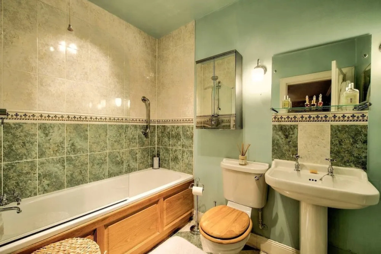 Beautiful 1 Bedroom City Centre Apartment