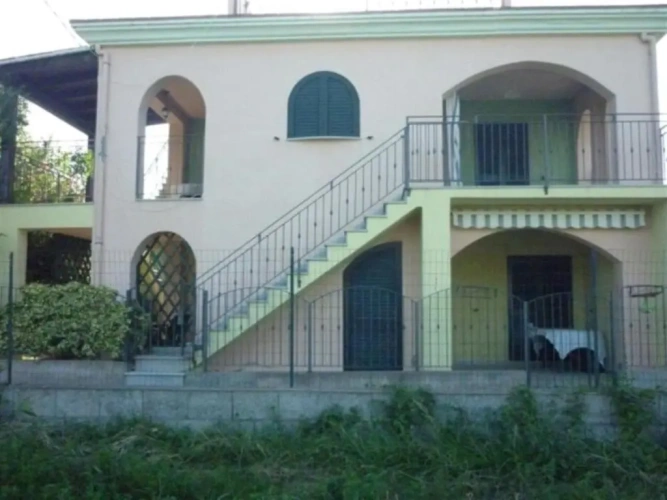 Double Basement Apartment
