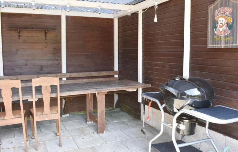 Awesome Home in Löderup With 2 Bedrooms