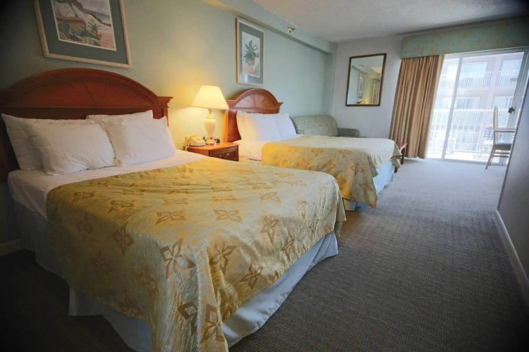 Flagship Oceanfront Hotel