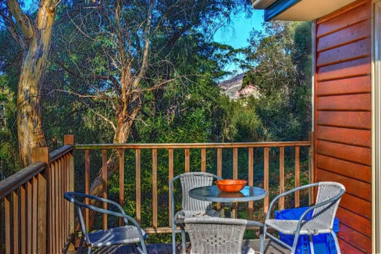 4 Bedrooms Cottage