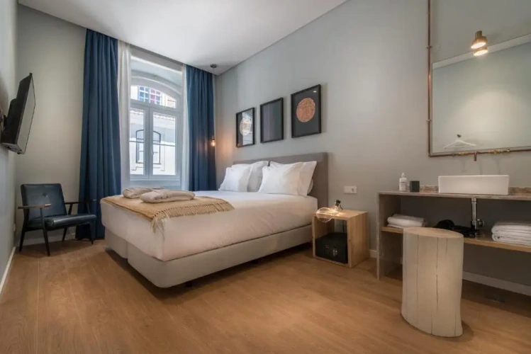 Superior Double room with city view