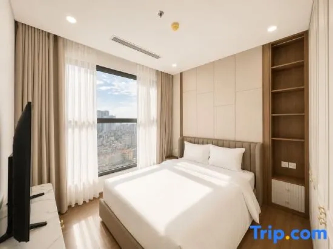 3 Bedrooms Apartment