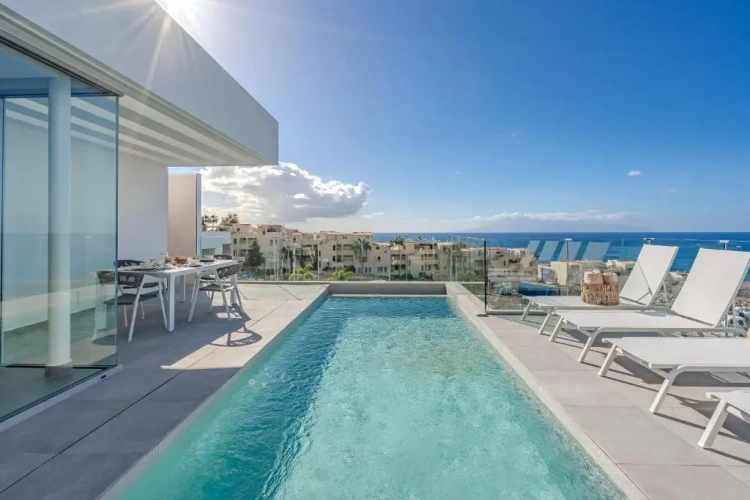 Deluxe Villa