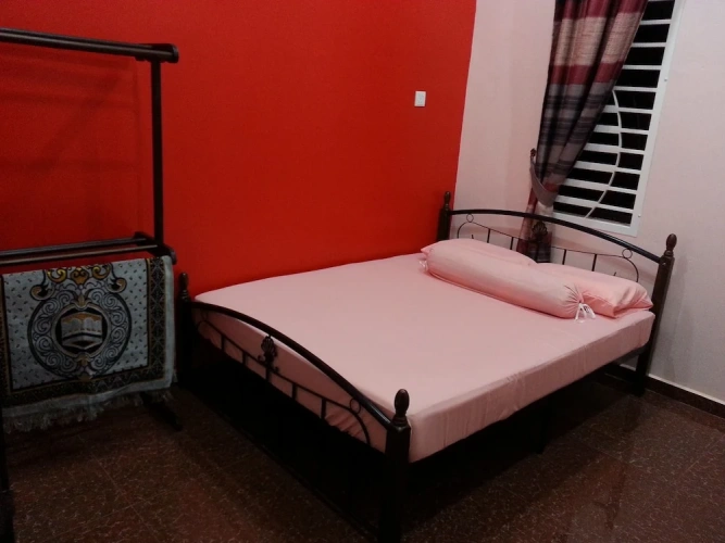 4 Bedrooms Cottage