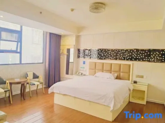 Deluxe Double Suite