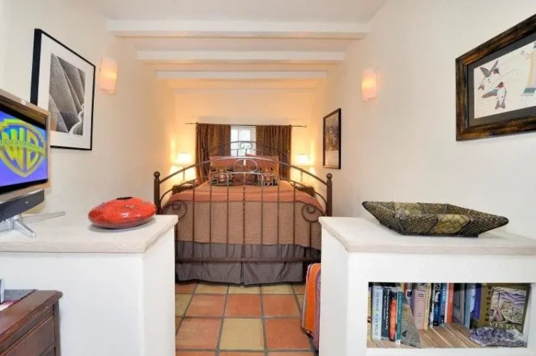 2 Bedrooms Cottage