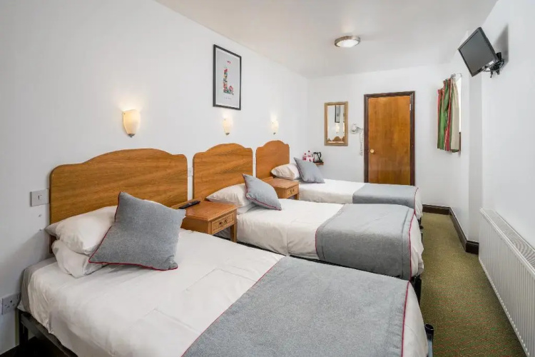 Abbey Hotel Shepherd’s Bush
