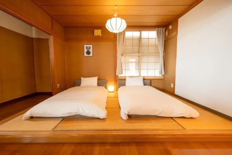 Nakamachi House