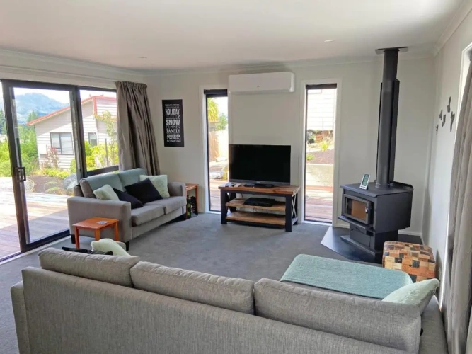 3 Bedrooms Cottage