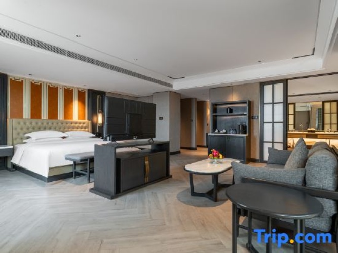 Premier Suite