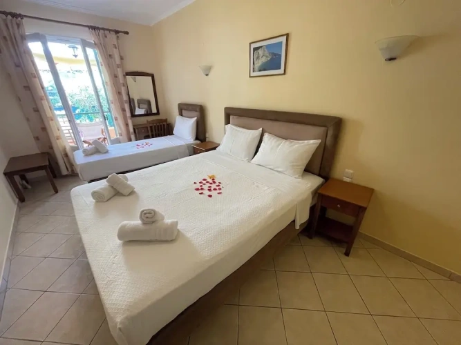 Standard Double room with balcony and with mountain view