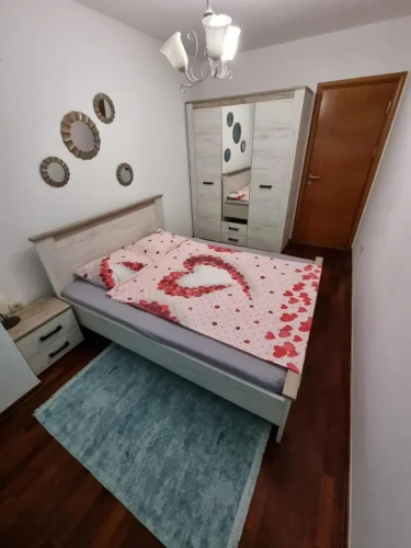 5 star apartment