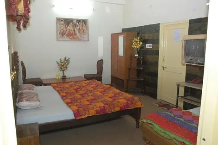 Royal Aashiyana Palace