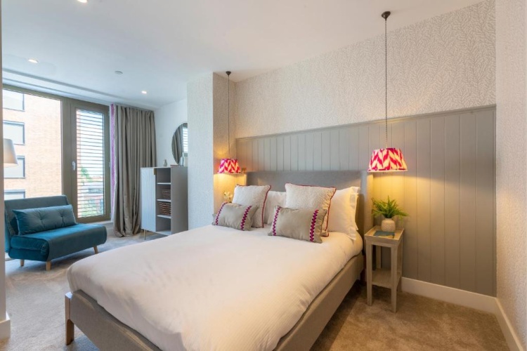 2 Bedrooms Apartment