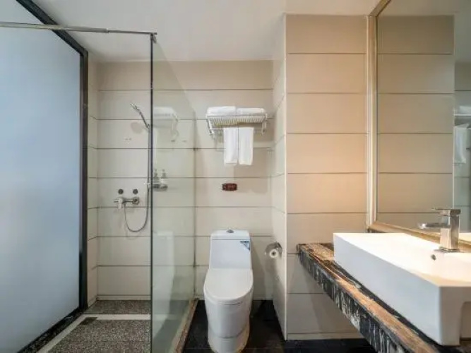 City Hotel