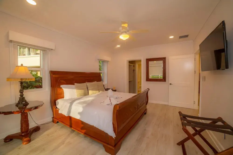 Del Mar 4M - 3 bdr 2 Bath Condo
