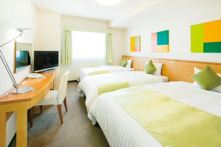 Triple room