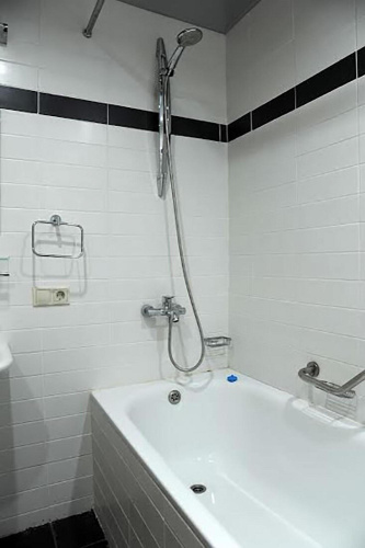 Confiant Hotel
