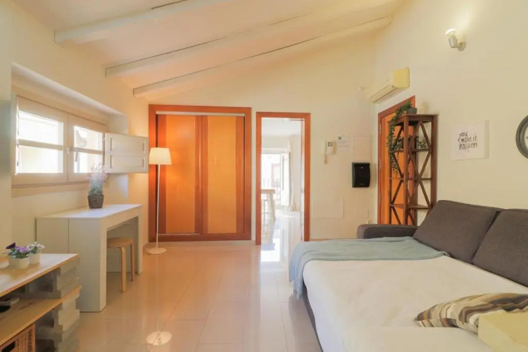 C28 - Mitjana Luminous Penthouse