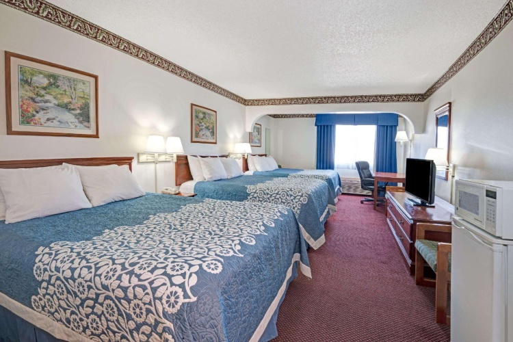 Sextuple Suite