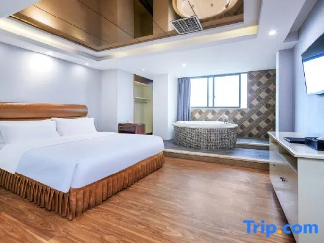 Standard Double room with view