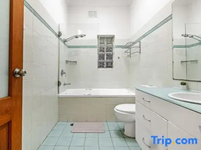 Kensington Room - Central & Affordable