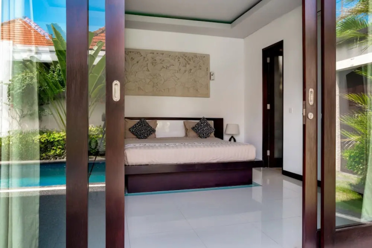 D And G Villas