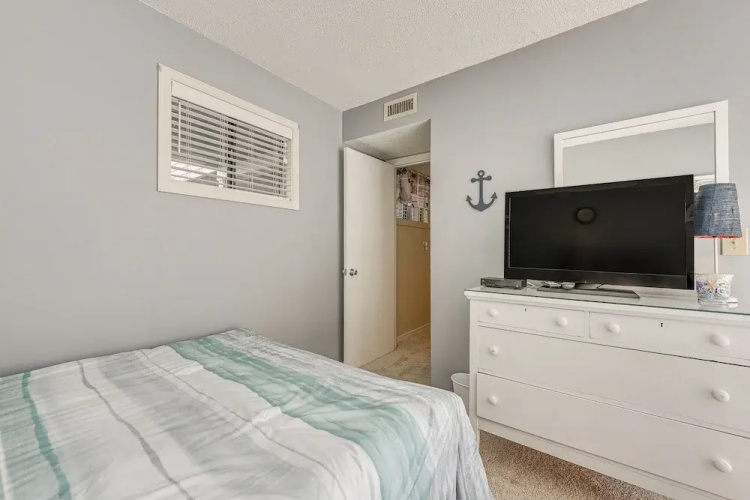Arcadian Dunes 1st-floor Gem: Pool & Beach Access!