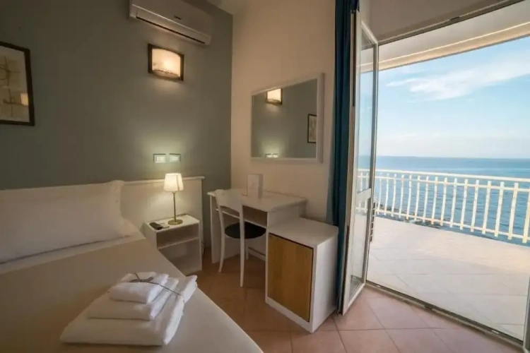 1 Bedroom Standard room with sea view