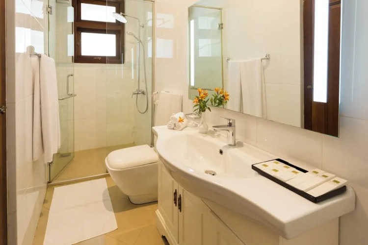 Serene Villa 38