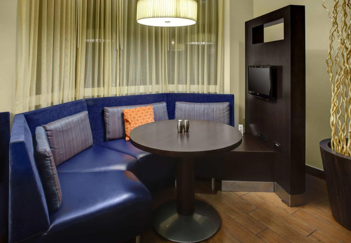 Courtyard by Marriott Richmond Chester