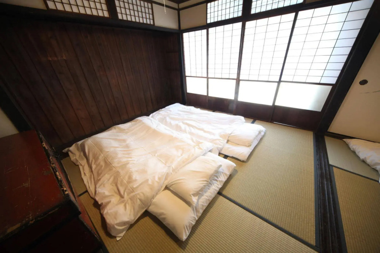 Is Jyurakutei