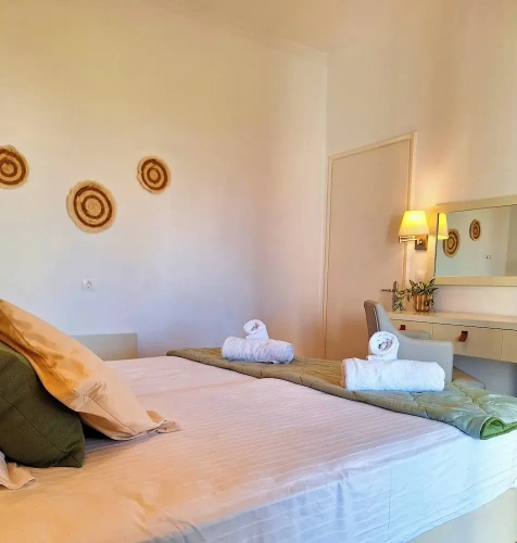 2 Bedrooms Apartment with balcony and with sea view