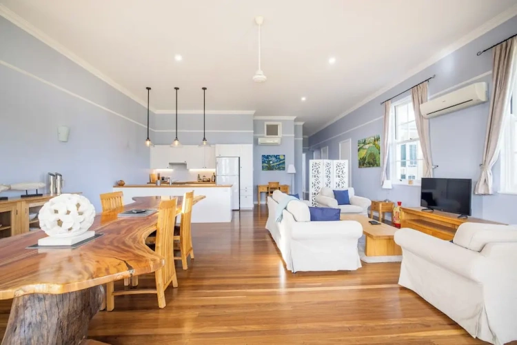 2 Bedrooms Executive Apartment