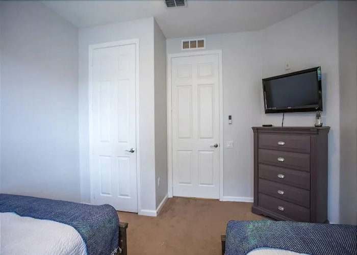 5037 Shoreway Loop #108