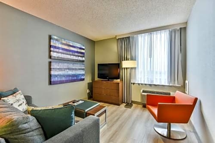 1 Bedroom Quadruple Suite