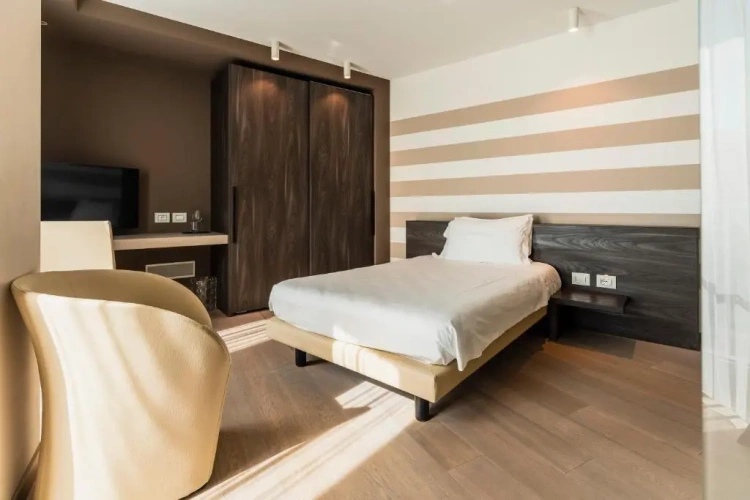 Deluxe Single room