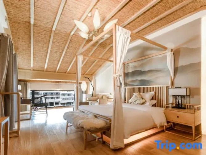 2 Bedrooms Suite with river view