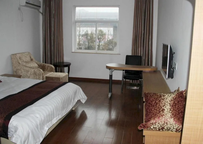 Hangzhou Yaju Hotel