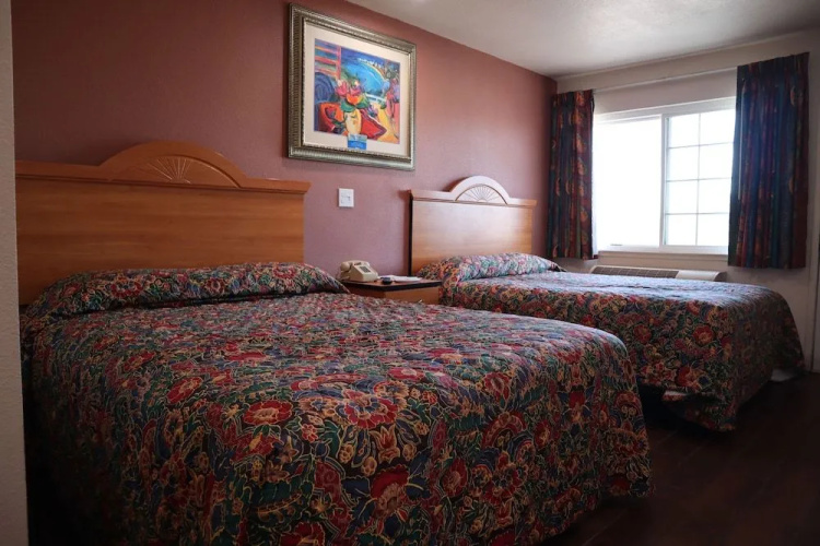 Capri Motel