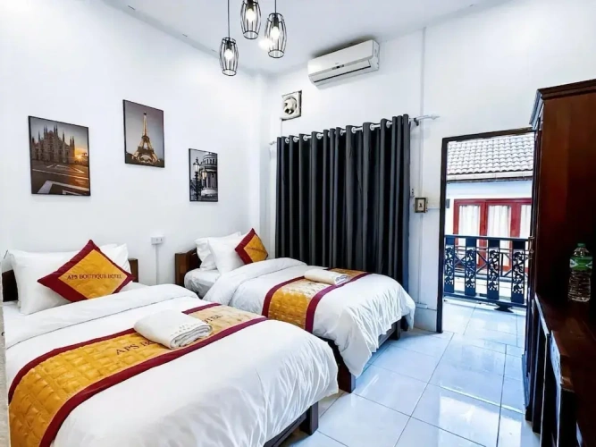 Superior Twin room with balcony and with garden view