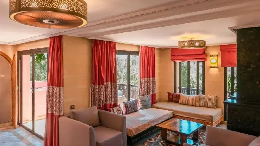 2 Bedrooms Double Suite