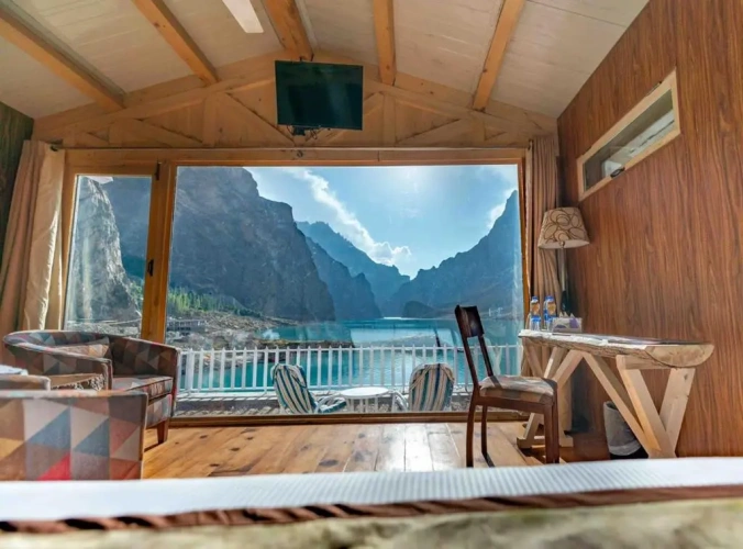 Standard Double room with lake view