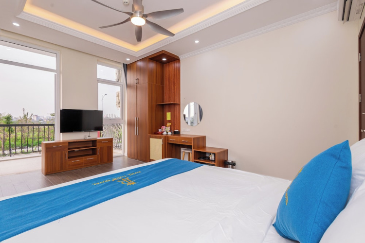 Royal Louis Hotel