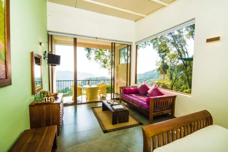 Deluxe Double room with balcony and with mountain view