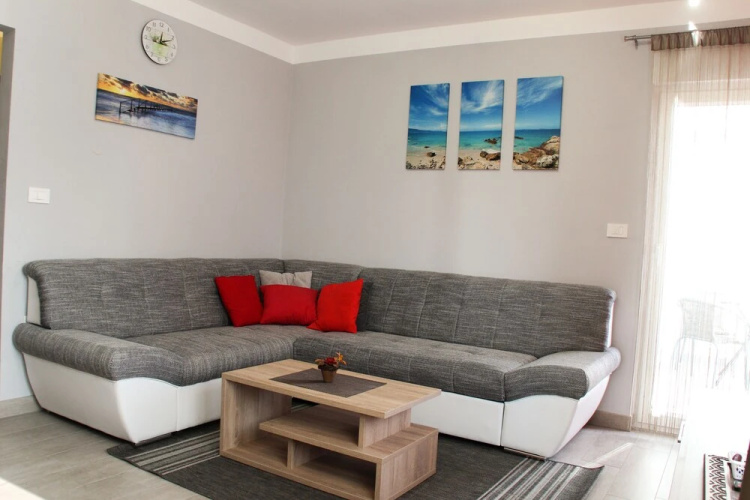 Apartment Ana