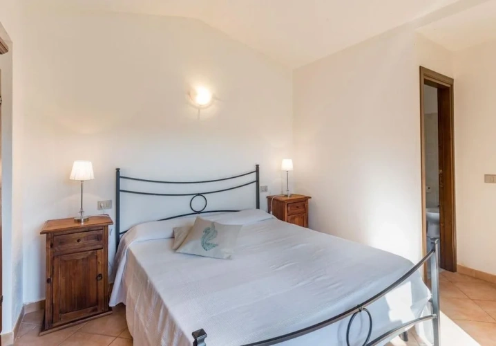 2 Bedrooms Villa